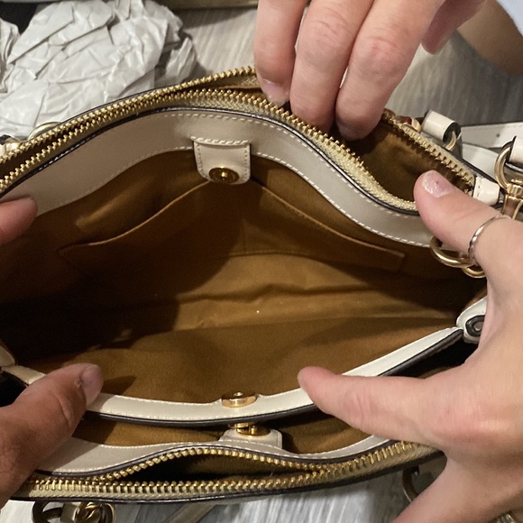 Womens coach purse with matching wallet - Picture 7 of 9